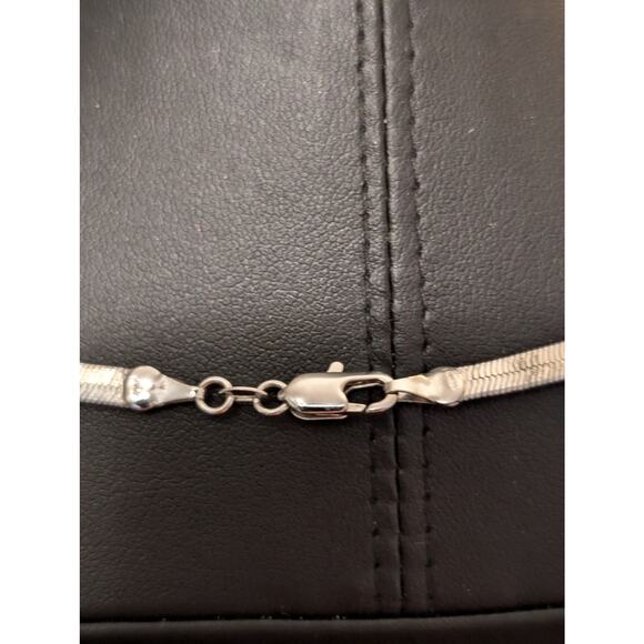 925 Sterling Silver High Shine 1/8" Wide Herringbone Chain 20.5" Necklace - Picture 3 of 7